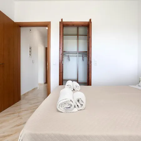 Altamira - 6 People, Veranda With Views Apartman